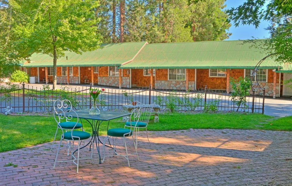 Strawberry Valley Inn Mount Shasta Exterior foto